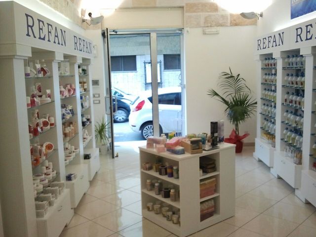 New REFAN store in Italy